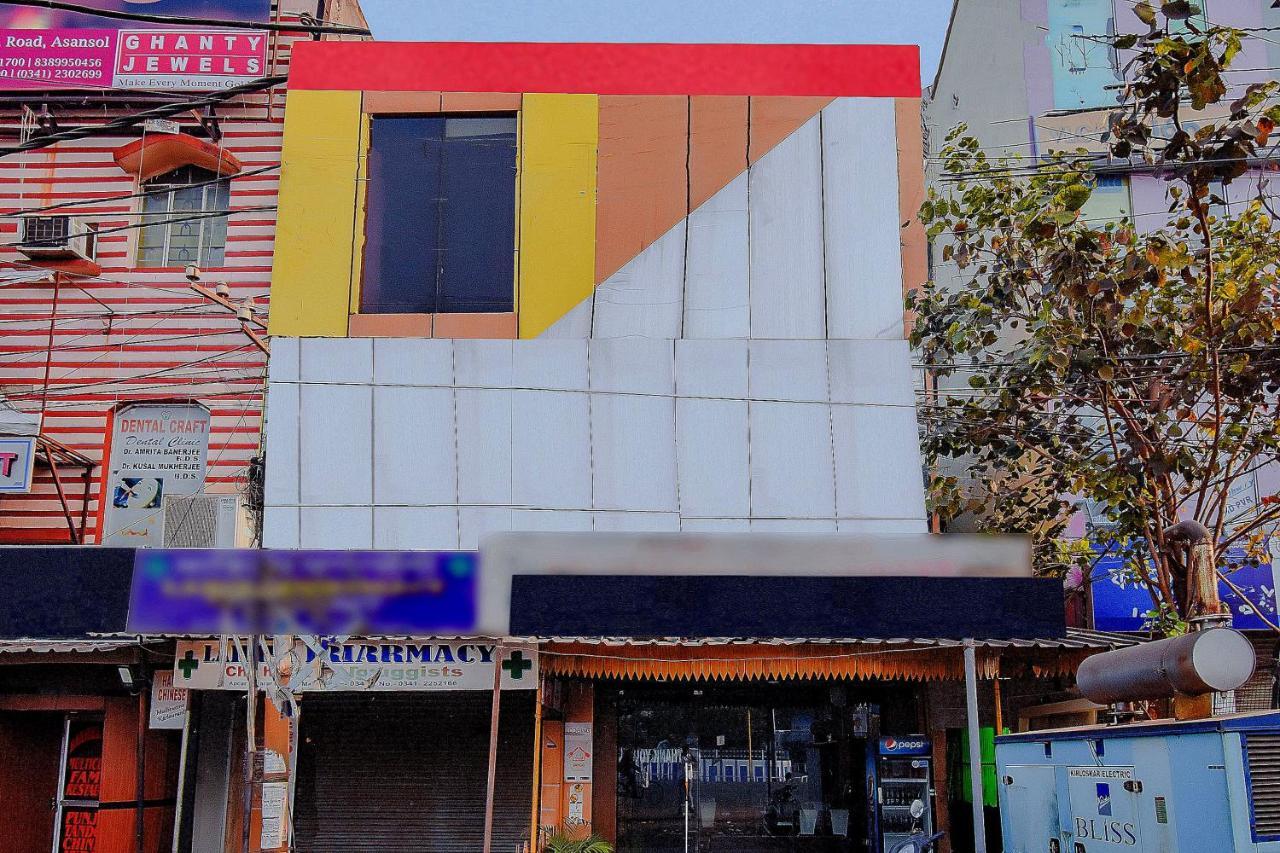 Oyo 78593 Nidhi International Āsansol Buitenkant foto
